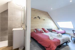 Auberges Auberge Le Vieux Chaillol : Chambre Quadruple avec Douche