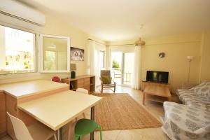 Lemon 2 Sea Side Apartment, Nikiti