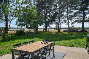 Maisons de vacances LA CALYPSO - Magnifique longere avec piscine ! : photos des chambres