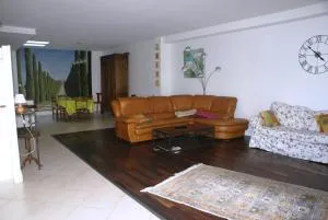 Spacieuse maison de village climatisée avec jardin patio - Florensac