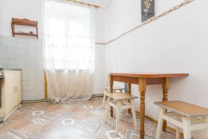 Квартира подобово у Львові на вулиці Щепкіна 5