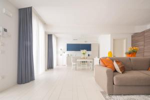 Centrale Mazzoni Apartments R&R