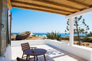 Villa Abella Paraga Mykonos, Traditional with amazing sea view, up to 6 people