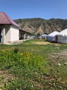 Zhaksylyk_guesthouse - Saty