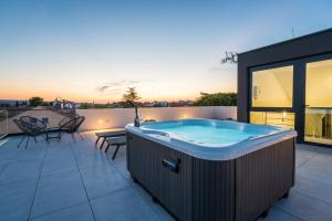 Deluxe Apartment Cigit