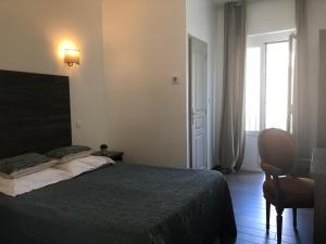 Hotels Hotel U Campanile : photos des chambres