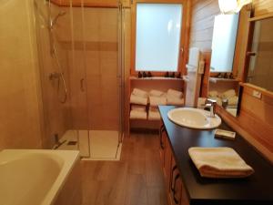 Chalets Les Lodges du Morvan : photos des chambres