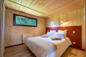 Chalets Les Lodges du Morvan : photos des chambres