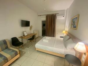 Le Chris Central Apartments