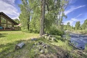 The River Home Cabin with Yard Near Wolf Creek! - Platoro