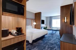 King Suite with Sofa Bed room in Fairfield by Marriott Inn & Suites Rochester Hills
