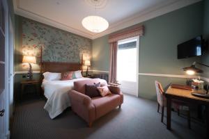 Large King Room room in Eleven Didsbury Park Hotel