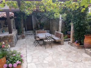 Sea-side Old Stone Villa with a private Garden