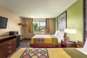 Queen Room with Two Queen Beds - Non-Smoking room in Super 8 by Wyndham Ankeny/Des Moines Area