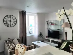 Appartement centre ville rue calme 2 pièces classé 3 étoiles - Ploubezre