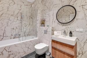 Scala City Center Apartments with Parking by Lion Apartments