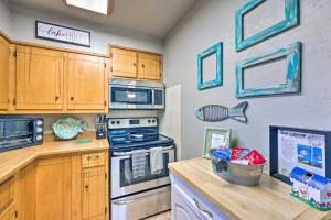 Lakefront Home with Swim Dock in Hot Springs