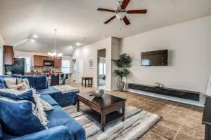 Beautiful cozy home in a lovely neighborhood! - North Houston