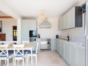 Sea View Villa with Pool