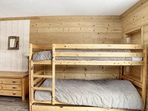 Appartement rénové, skis aux pieds, balcon sud, 40 m² 6 pers, Internet inclus - FR-1-344-751