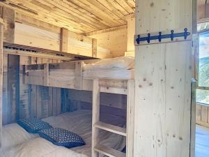 Appartement rénové au pied des pistes avec balcon pour 6 personnes - FR-1-344-776