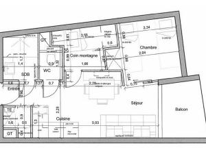Appartement rénové proche pistes avec balcon - FR-1-344-893
