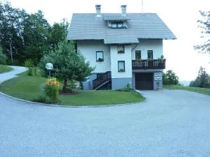 Apartments Pri Marjetki - Robidnica
