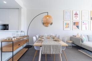 Luxury Two Bedroom Apartment with Private Roof Terrace and Hot Tub