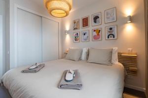 Luxury Two Bedroom Apartment with Private Roof Terrace and Hot Tub