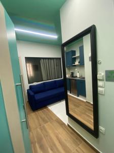 Treasure box apartment _Aristotelous square_