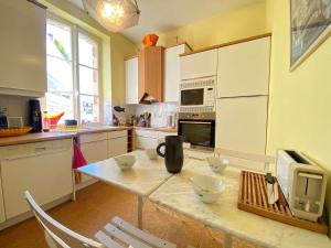 Appartement duplex 5 pièces, 6 couchages au cœur de La Baule avec terrasse, parking et tous commerces à pied - FR-1-245-71