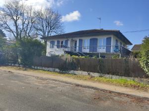 Chambre Zen Mérignac Aéroport Tram clim SDB priv