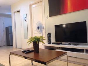 1 Bedroom with balcony Near Airport Bgc Taguig City
