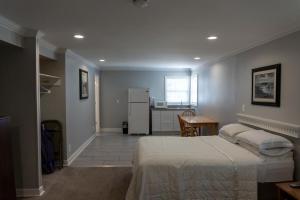 Family Room room in Beach Walk Hotel