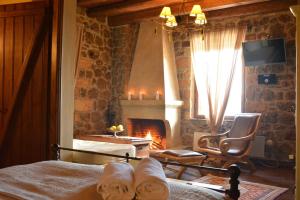 Superior Double Room with Spa Bath and Fireplace (2 Adults )