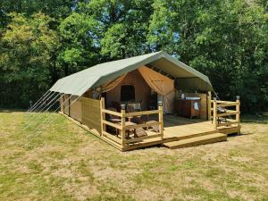 Campings Moulin Du Pommier Glamping & Camping : photos des chambres