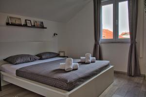 Apartments and Rooms B&B