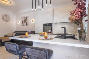 Penthouse Angels with private parking