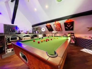 Chambre & Lounge Privé Jacuzzi