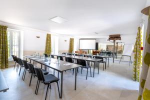 Hotels Hotel & SPA Ventoux Provence 