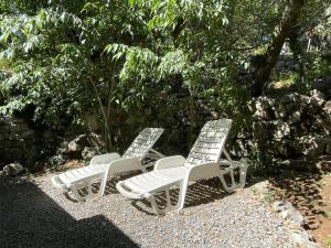 Campings Les Chalets de Labeaume : Chambre Quadruple Confort