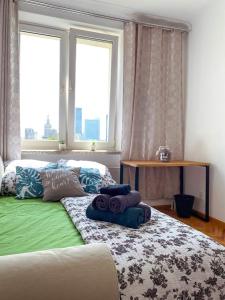 Spacious threeroom apartment in the very CENTER of Warsaw