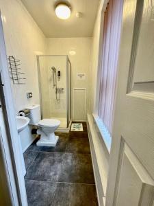 Family Room with Private Bathroom room in Hayward Hotel