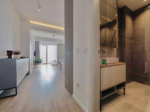 Lovely Partial Sea View one bedroom Flat in Horizon Residences A24