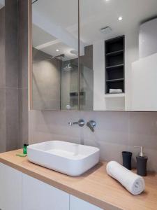 Lovely Partial Sea View one bedroom Flat in Horizon Residences A24