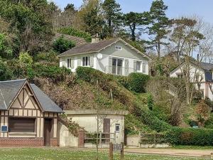 Maison chaleureuse et lumineuse à 400m de la plage