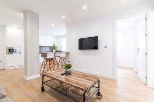 Trendy and Bright Apartment