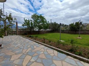 Lovely 1 - bedroom loft with free parking