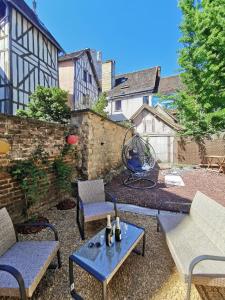 Appartements Les Cieux de la Cathedrale - Calme - Jardin - Wifi : photos des chambres