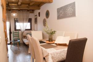 LA CASITA DEL PORTAL